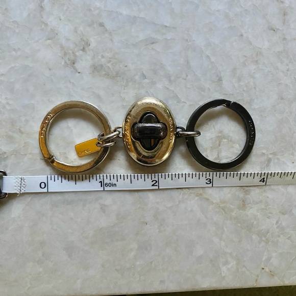 COACH KEY CHAIN  - Valet style - Picture 6 of 6